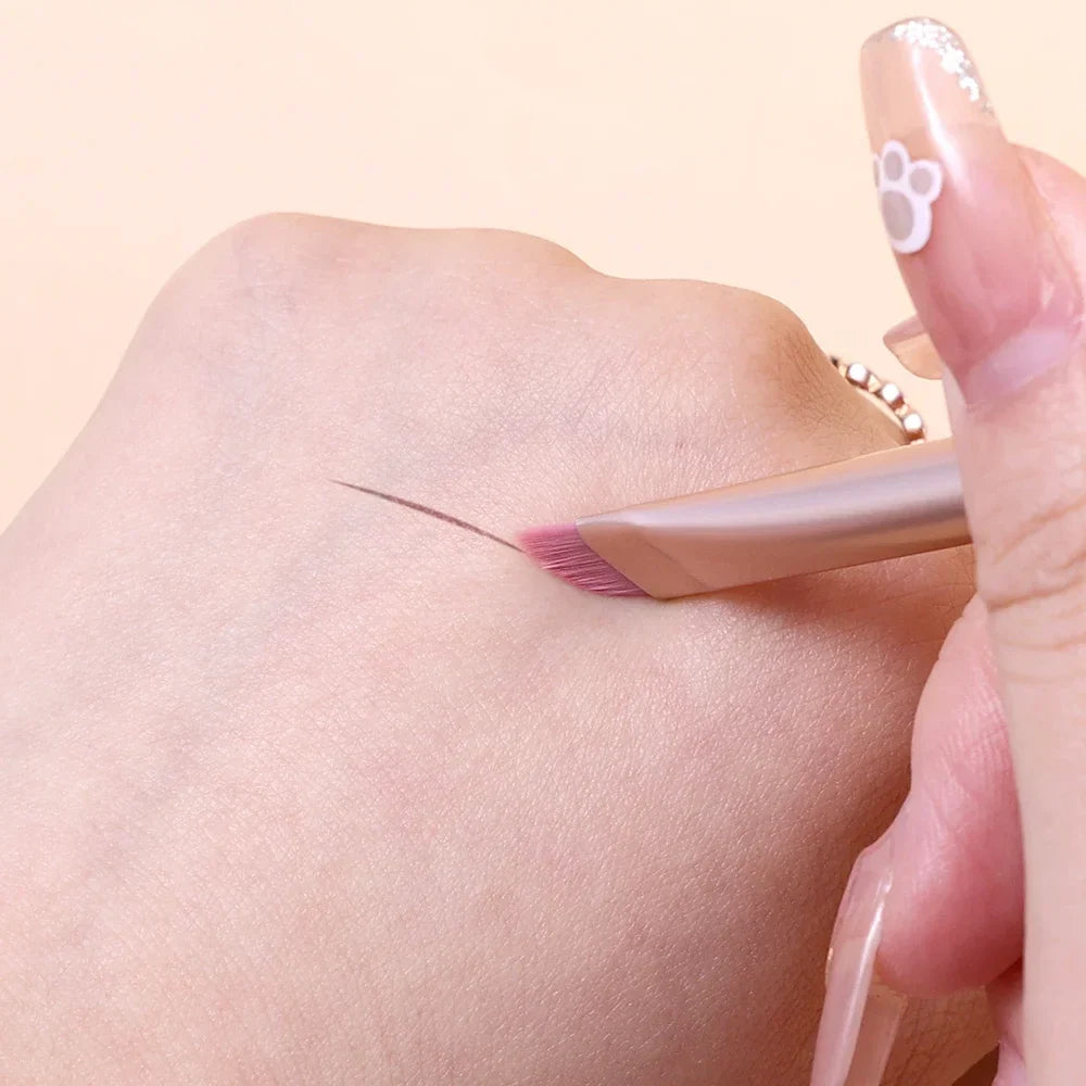 Pink Black Eye Makeup Brushes Flat Eyebrow Eyeliner Brush Professional Angled Wooden Eyeshadow Brushes Make Up Cosmetics Tools