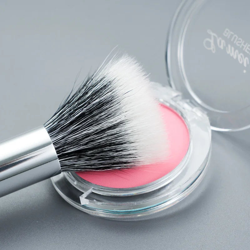 Dot brush Blush brush pure wool flat head small large optional makeup brush Soft hair wooden handle beauty tools