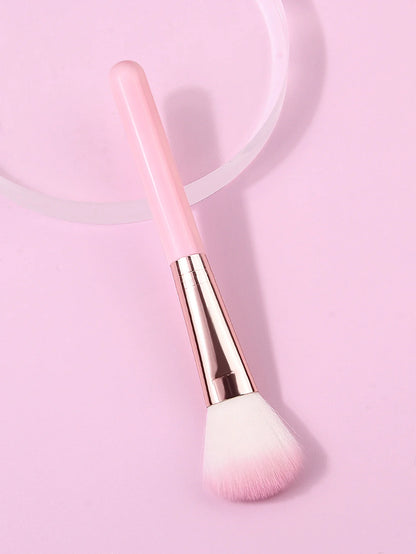 1pcs multi-functional blush brush, facial makeup brush, smudge brush and highlight brush - essential makeup tools for beginners