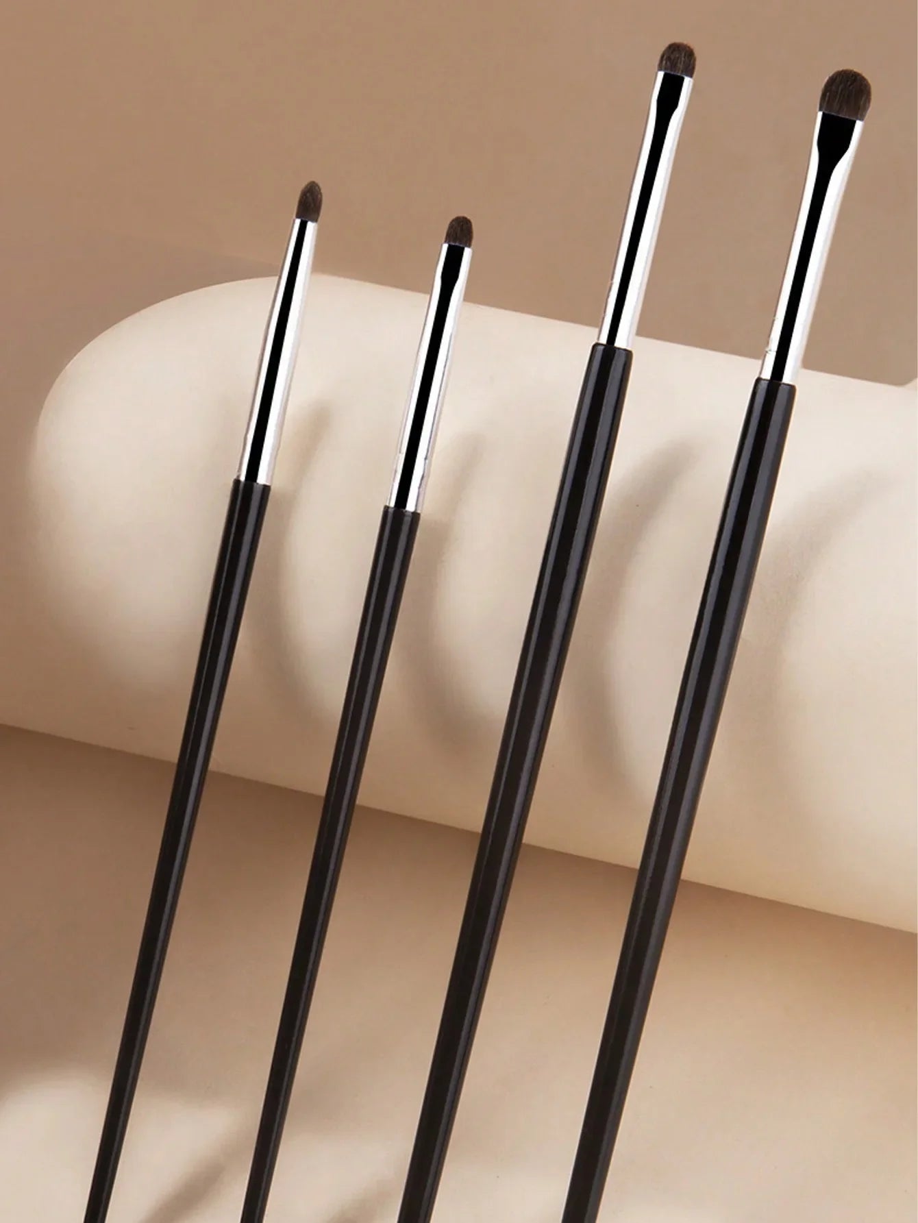 4Pcs Small Eyeshadow Brushes for Fine-Tuning Eye Makeup, Tapered Small Brushes for Highlighting, Fine Detail Blending, and Concealing