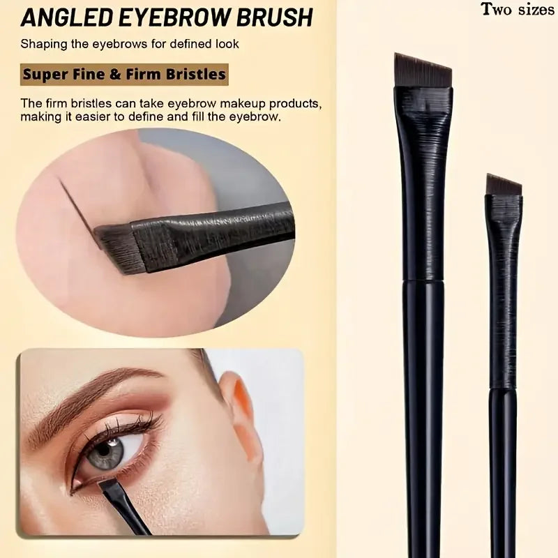 Eyeliner brush set, with tilted fine blade, suitable for precise application - suitable for all skin types.